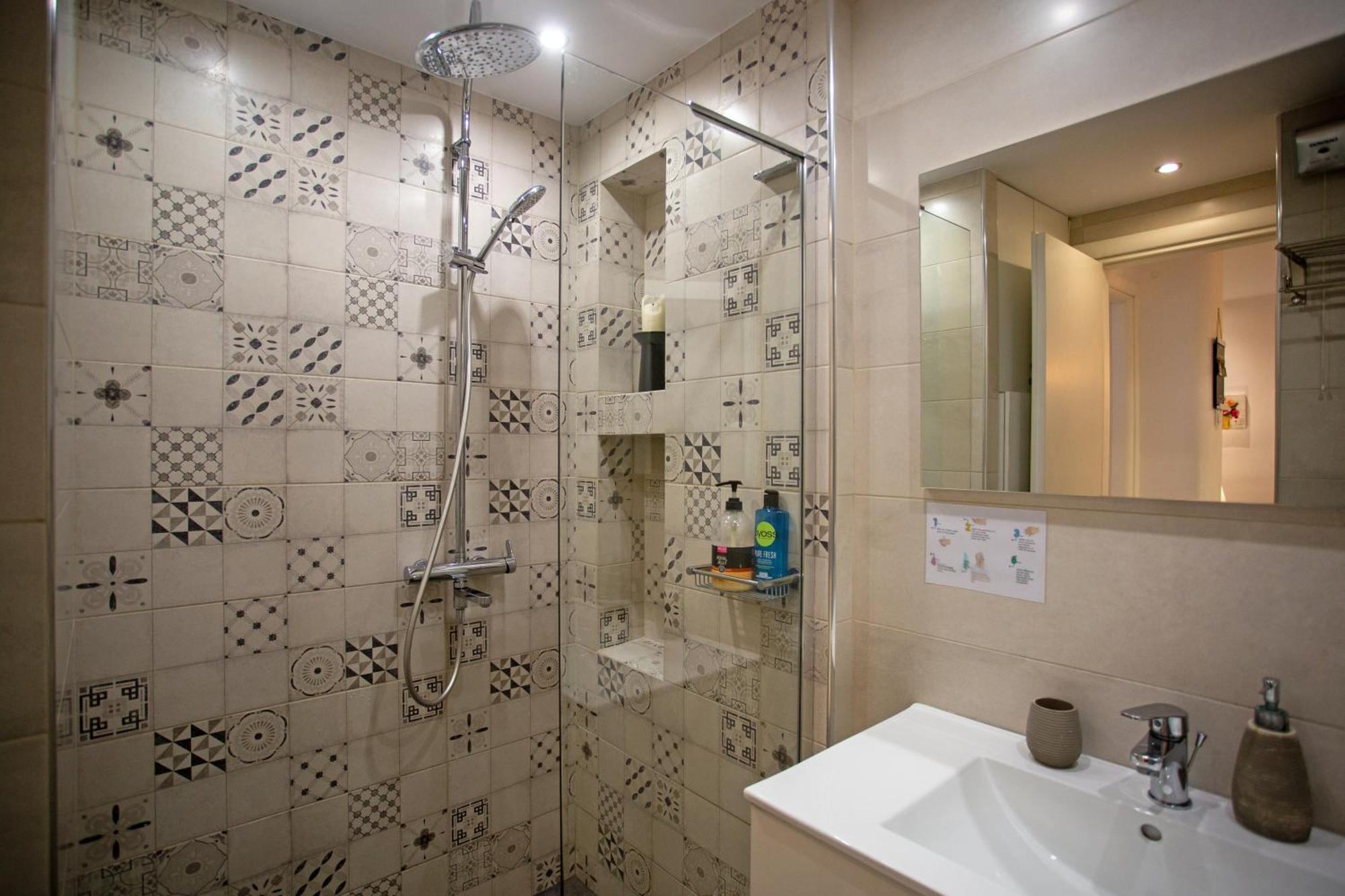 Hadrian By Heloni Apartments Ateny Zewnętrze zdjęcie